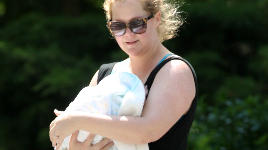 Amy Schumer mit ihrem Sohn in New York, 2019