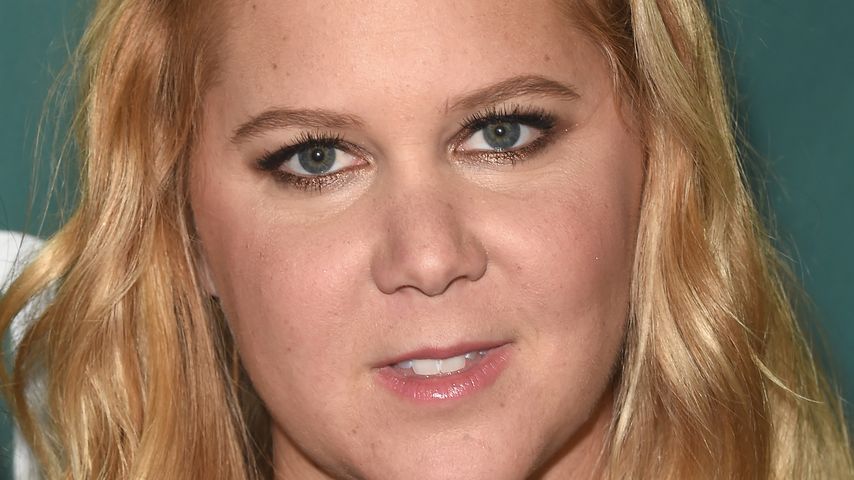 Magen verdorben! Amy Schumer postet Pic aus dem Krankenhaus
