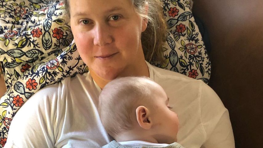 Zurück an die Arbeit: Amy Schumer teilt ehrlichen Mama-Post