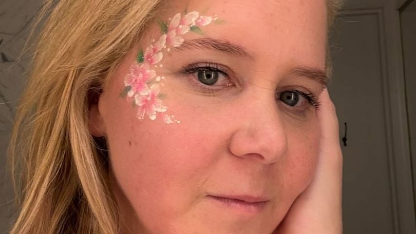 Amy Schumer im Mai 2026 mit Gesichtsbemalung
