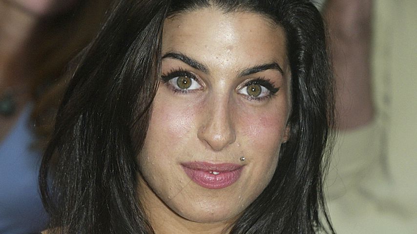 Amy Winehouse, 2004