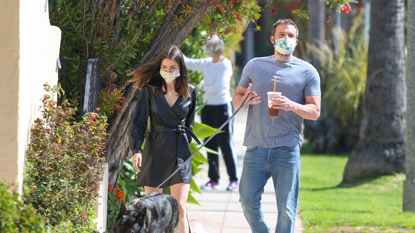 Ana de Armas und Ben Affleck im April 2020