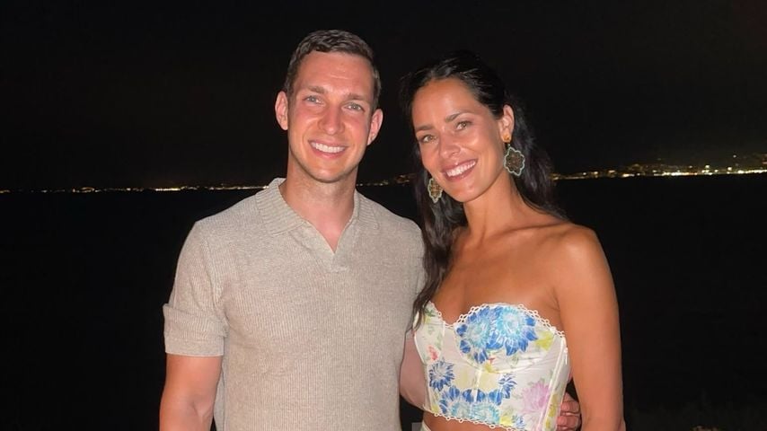 Ana Ivanovic posiert Arm in Arm mit ihrem Bruder Miloš Ivanovic