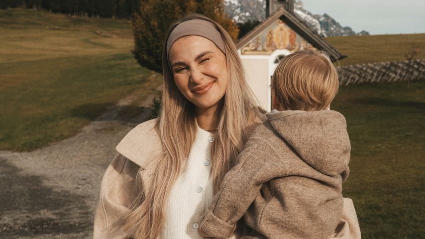 Ana Johnson und ihr Sohn Maui, November 2025