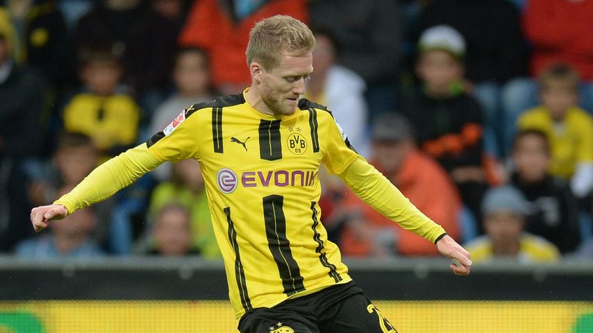 Megastolz! Fußball-Star André Schürrle zeigt süßen Neffen!