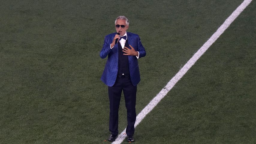 Andrea Bocelli bei der Eröffnung der Europameisterschaft
