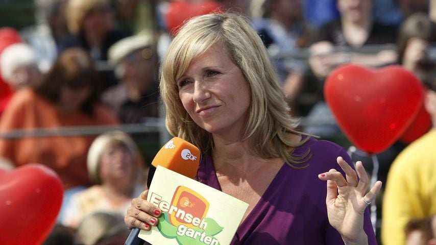 Andrea Kiewel im "ZDF-Fernsehgarten", Mai 2009