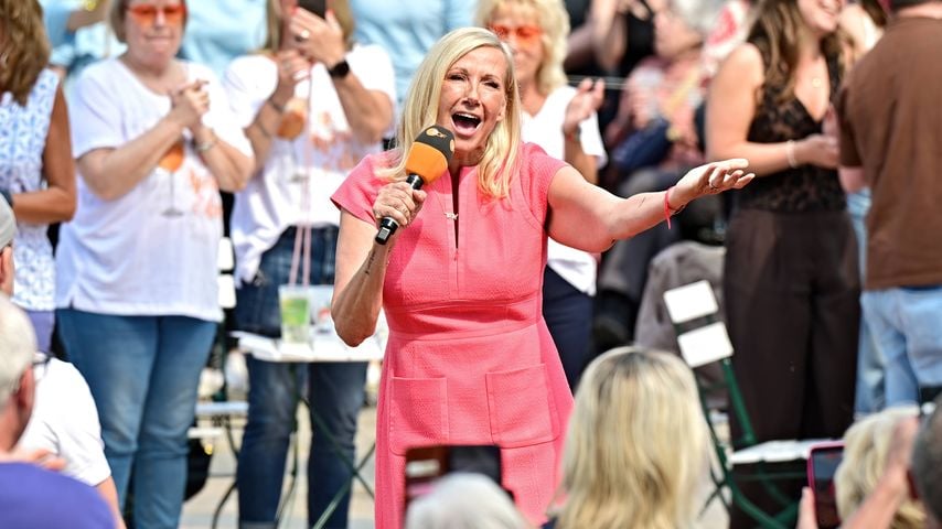 Andrea Kiwi Kiewel moderiert den ZDF-Fernsehgarten in Mainz am 10.05.2026