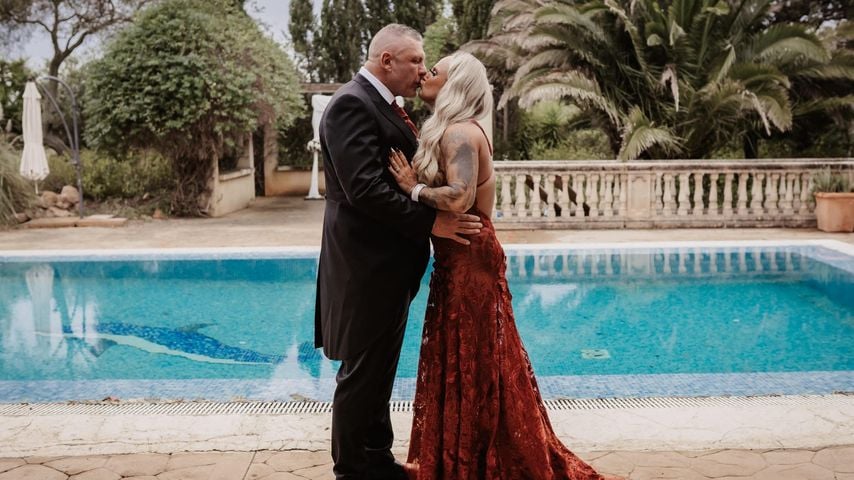 Erste Fotos: So prunkvoll heirateten Andreas und Caro Robens