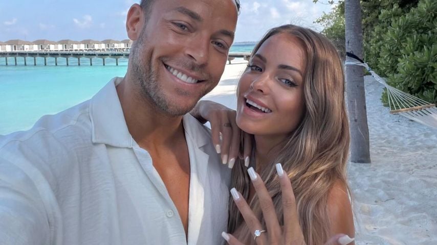 Funkelnder Ring: Andrej Mangold und Annika Jung sind verlobt