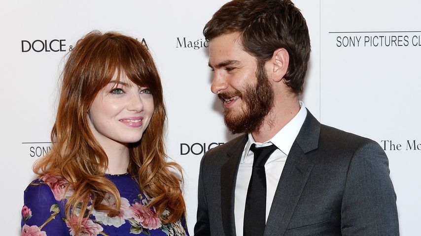 Oster-Star: Andrew Garfield steht auf Schokohasen