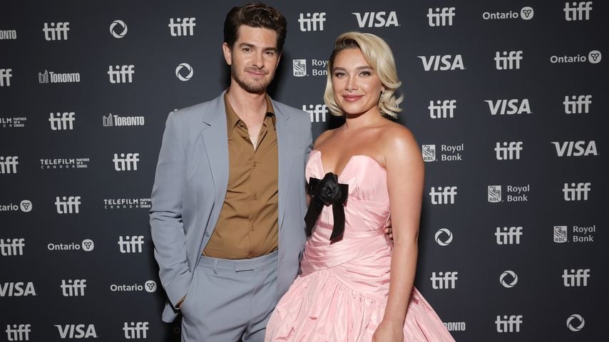 Andrew Garfield und Florence Pugh strahlen auf Filmpremiere