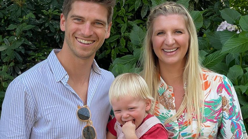 Andrew Parsons und Rebecca Adlington mit ihren Kindern Summer and Albie