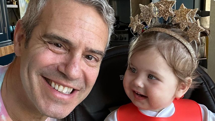 Andy Cohen und seine Tochter Lucy Eve im April 2023