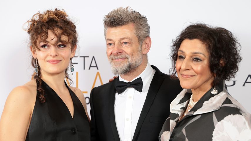 Andy Serkis (m.) mit seiner Tochter Ruby und der Autorin Meera Syal