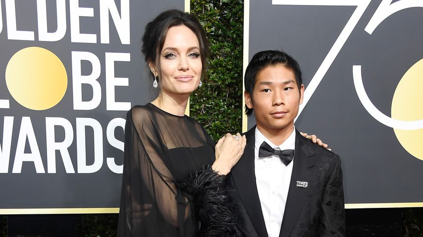 Angelina Jolie mit ihrem Sohn Pax auf der Golden Globes Verleihung 2018