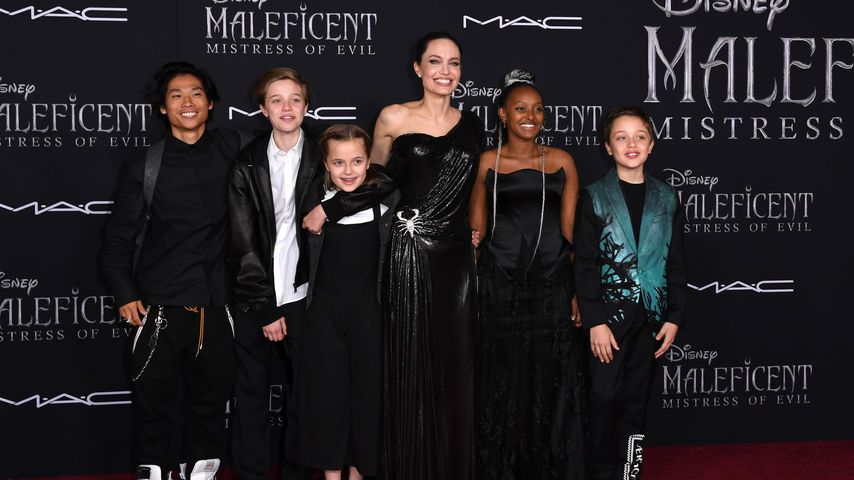 Angelina Jolie mit ihren Kindern Pax, Shiloh, Vivienne, Zahara und Knox