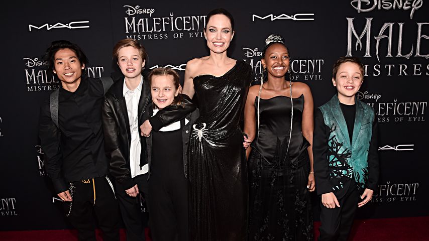 Angelina Jolie mit ihren Kindern auf der "Maleficent"-Weltpremiere im September 2019