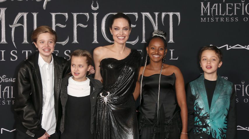 Angelina Jolie mit ihren Kindern Shiloh, Vivienne, Zahara und Knox Jolie-Pitt in Kalifonien, 2019