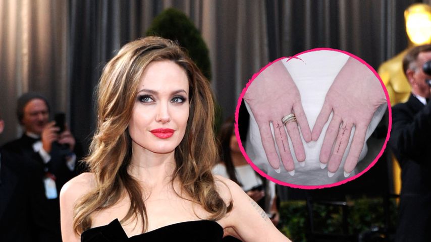 Angelina Jolie hat neue Dolch-Tattoos auf den Mittelfingern!