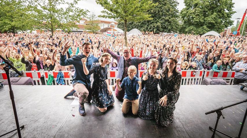 Wie früher: Angelo Kelly spielte spontanes Gratis-Konzert