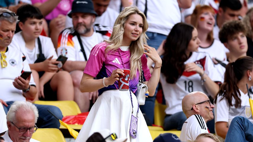 Anika Neuer, Ehefrau von Torwart Manuel Neuer