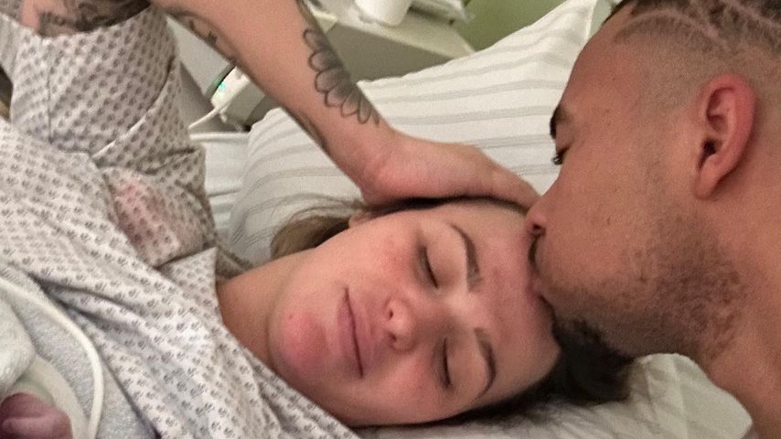 Sängerin Anita Latifi begrüßt stolz ihren Sohn auf der Welt