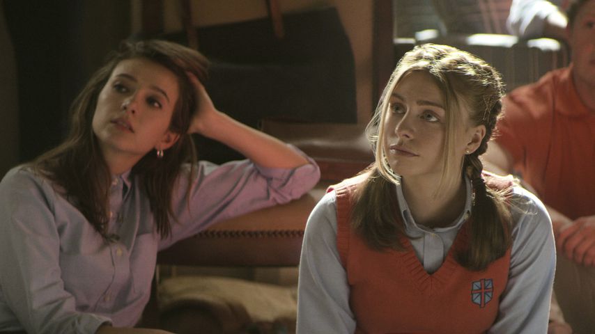 Anjelica Bette Fellini und Maddie Phillips in "Teeange Bounty Hunters"