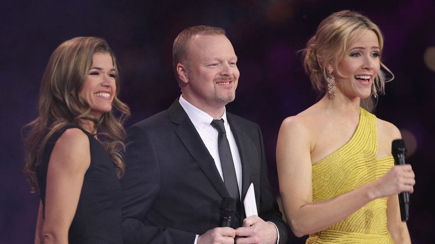 Anke Engelke, Stefan Raab und Judith Rakers während des zweiten Halbfinales des ESCs 2011