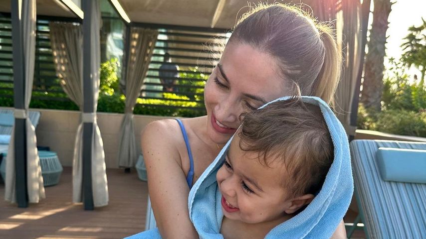 Ann-Kathrin Götze mit ihrem Sohn Rome