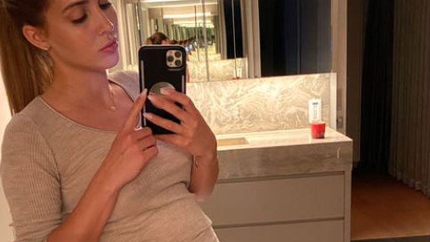 Ann-Kathrin Götze mit Babybauch
