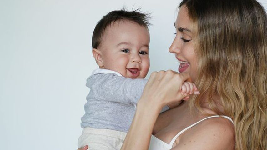 Ann-Kathrin Götze mit ihrem Sohn Rome