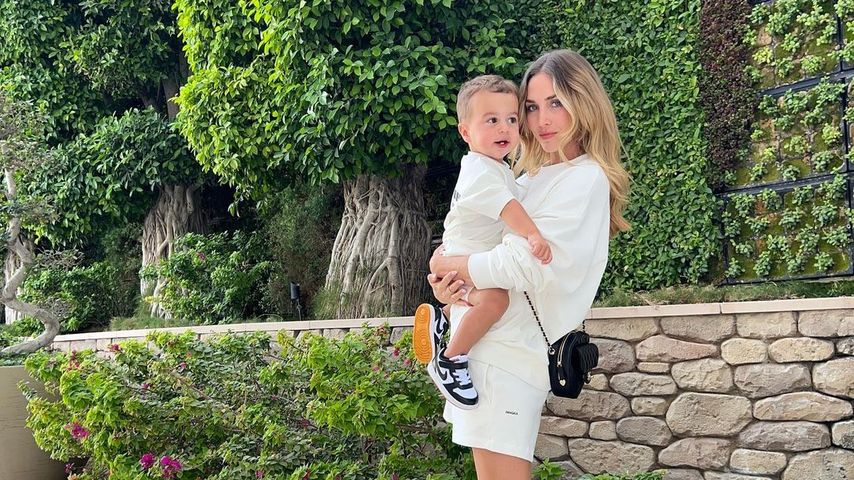Ann-Kathrin Götze und ihr Sohn Rome, März 2022