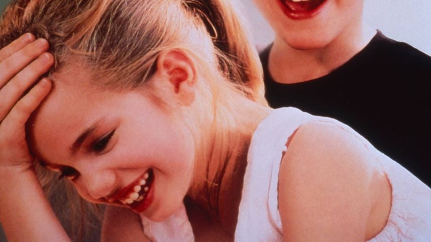 Anna Chlumsky und Macaulay Culkin in einer Szene aus "My Girl" (1991)