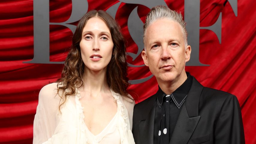 Jefferson Hack und Anna Cleveland begrüßen Sohn auf der Welt