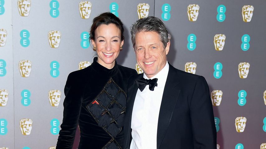 Ulkig: Deswegen soll Hugh Grant seine Frau geheiratet haben