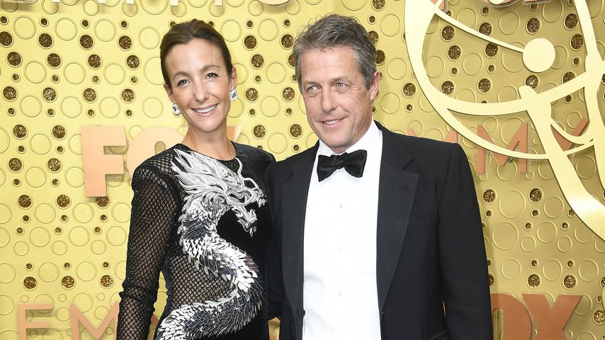 Anna Eberstein und Hugh Grant bei den Emmy Awards in Los Angeles, 2019