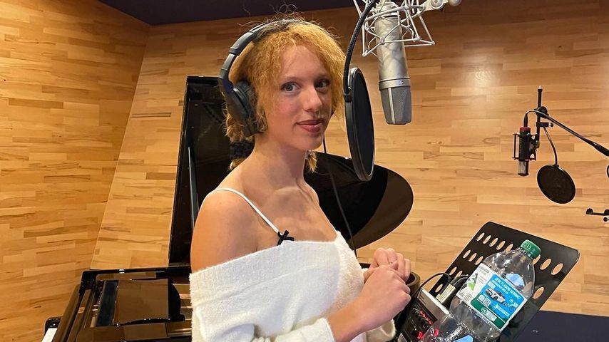 Anna Ermakova im Tonstudio