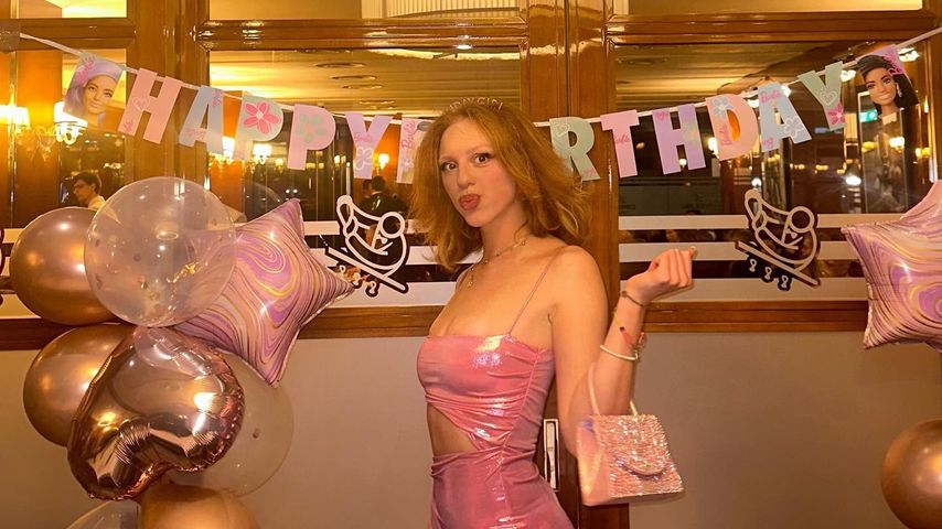 Birthday-Barbie: Anna Ermakova feiert pinke Geburtstagsparty