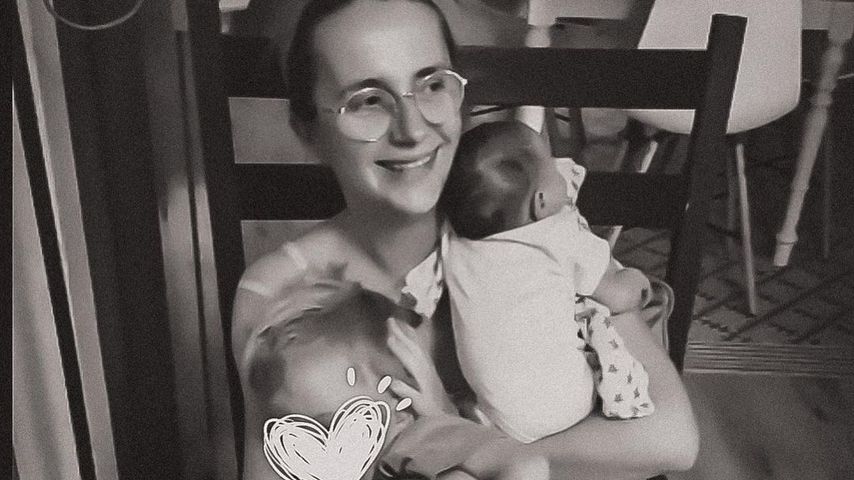 Anna Heiser mit ihren beiden Kindern im April 2023