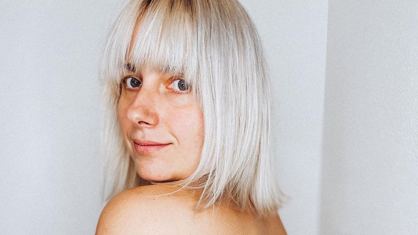 Oh là là: Anna Heiser zeigt ihren After-Baby-Body oben ohne!