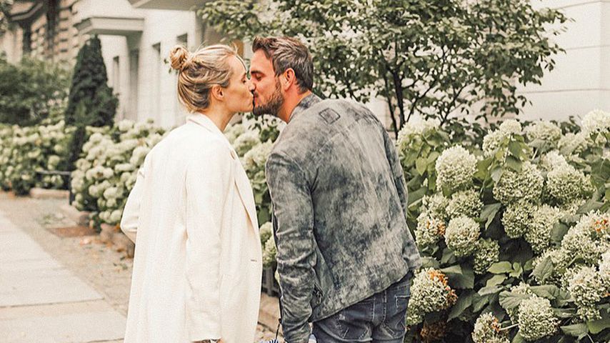 Anna Hofbauer und Marc Barthel mit ihrem Sohn Leo