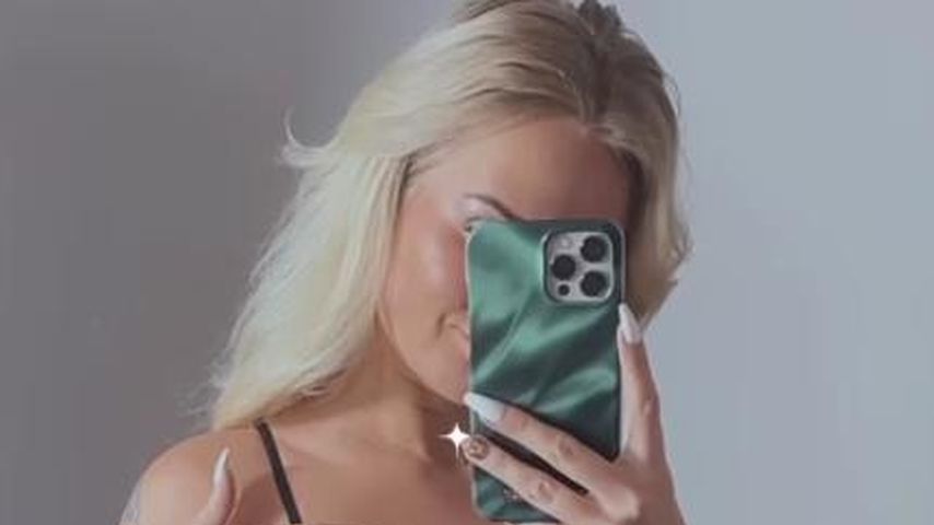 Trotzt Anna Iffländer in diesen heißen Dessous ihrem Ex?