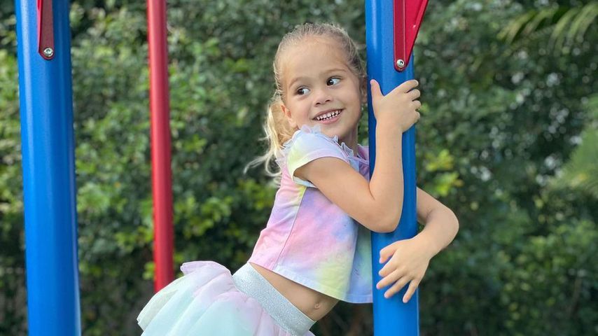 Lucy, Tochter von Enrique Iglesias und Anna Kournikova