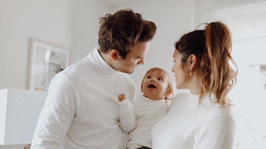 Anna Maria Damm mit Partner Julian und Tochter Eliana im November 2019