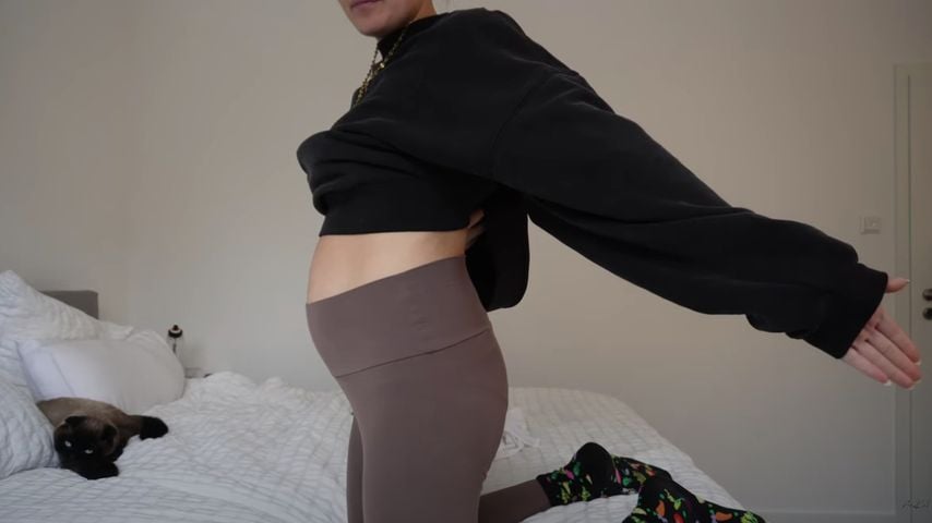 Anna Maria Damms Babybauch in der 22. Woche