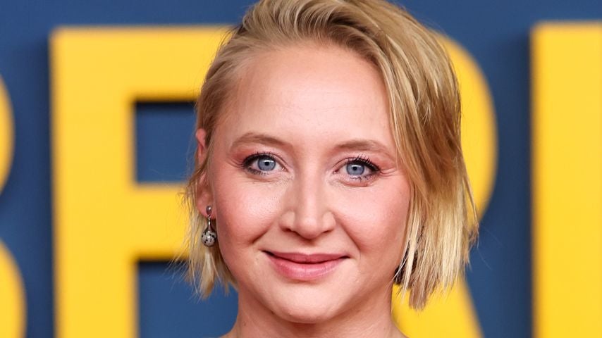 Traurig: Anna Maria Mühe teilt seltenes Bild ihrer Tochter
