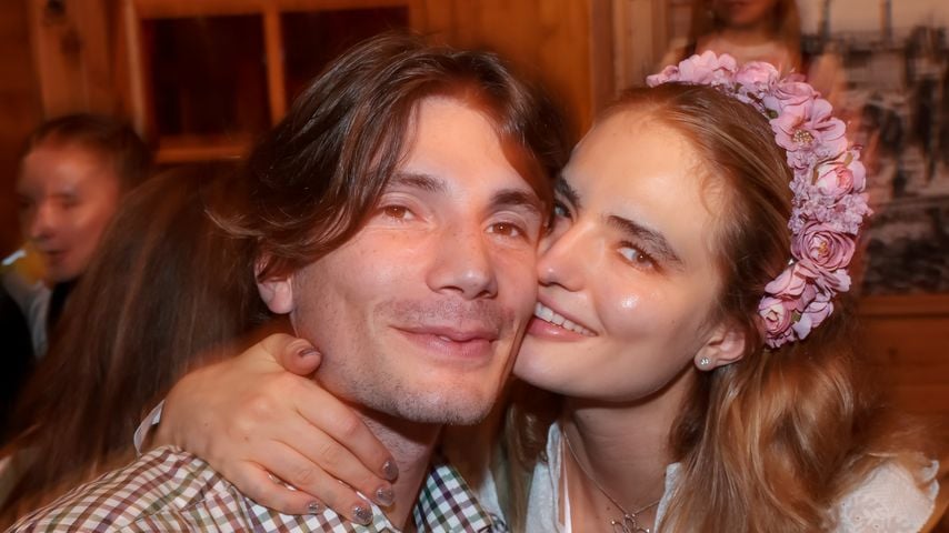 Anna Mila und Chris Veres bei der Madlwiesn auf dem 189. Oktoberfest in München, 26. September 2024