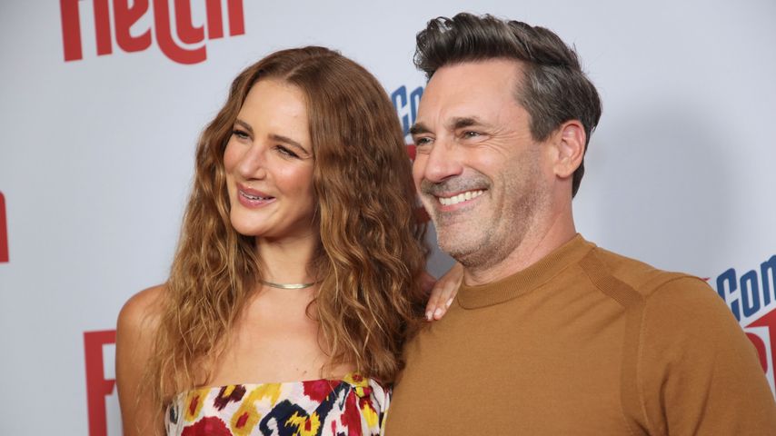Anna Osceola und Jon Hamm im September 2022