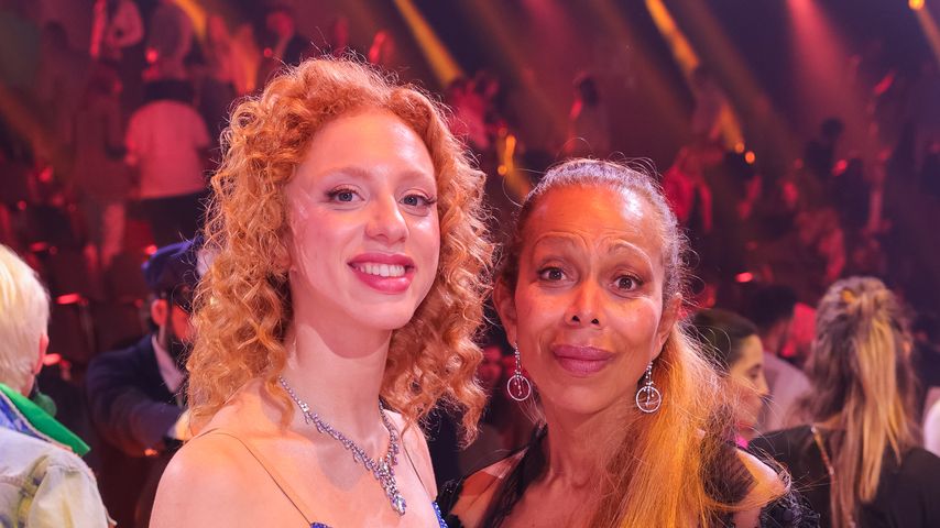 Anna mit ihrer Mutter Angela Ermakova